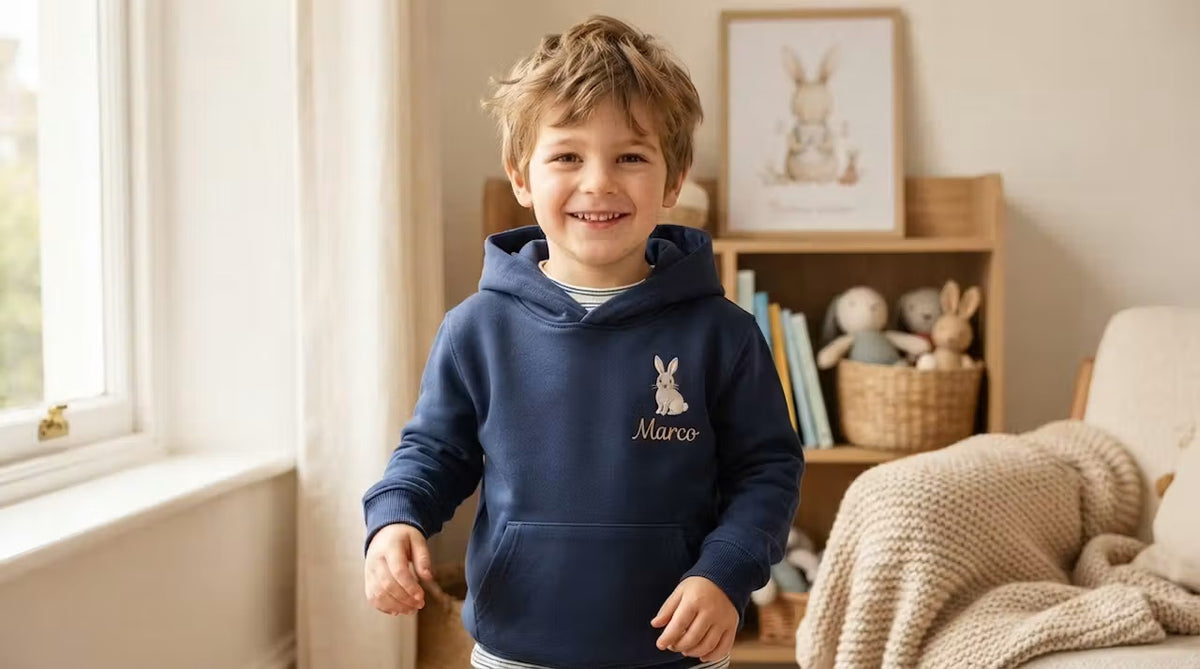 Felpa personalizzata con il nome del bambino – Fiocco