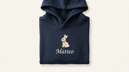 Felpa personalizzata con il nome del bambino – Fiocco
